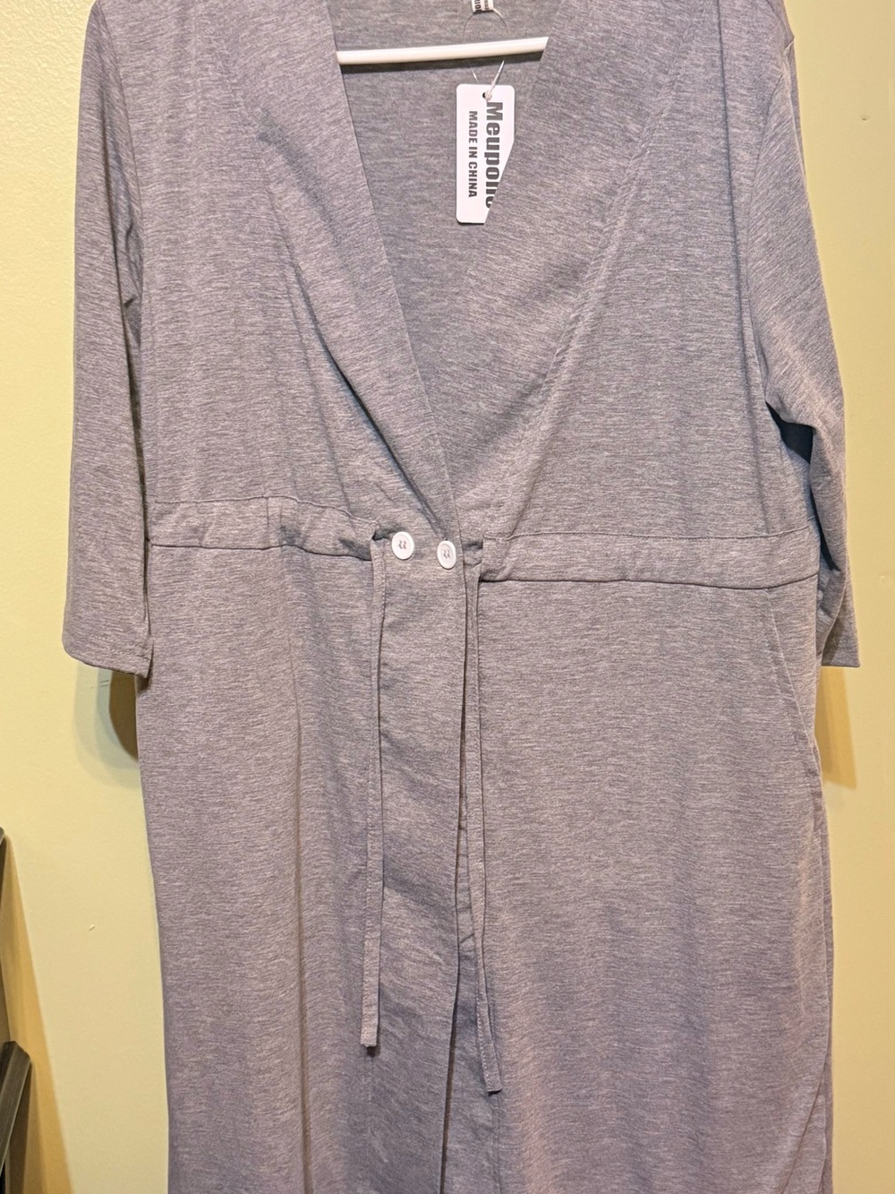Light Gray Women's Tie-Front Robe NWT post mastectomy